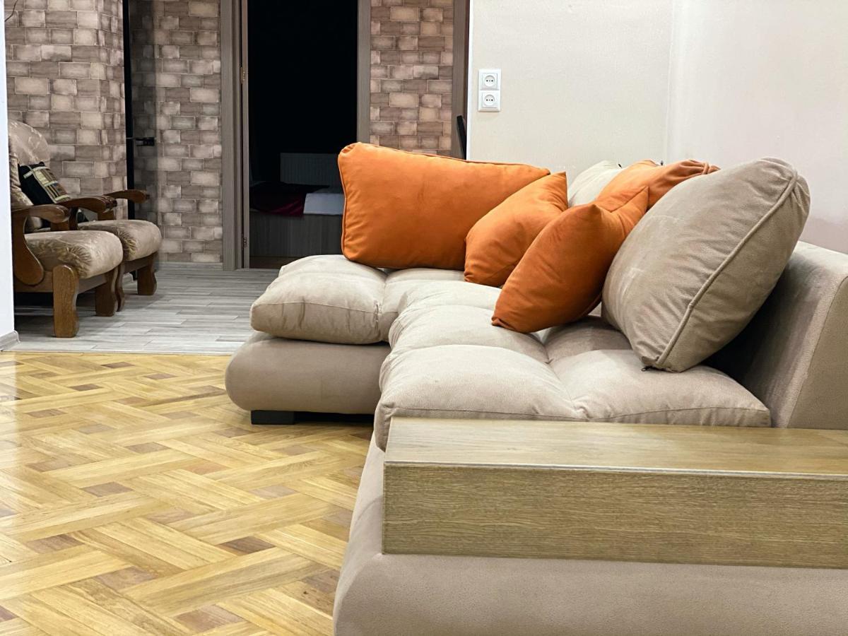 Luxury 4-Bedroom Apartment In The Center Tiflis Exterior foto